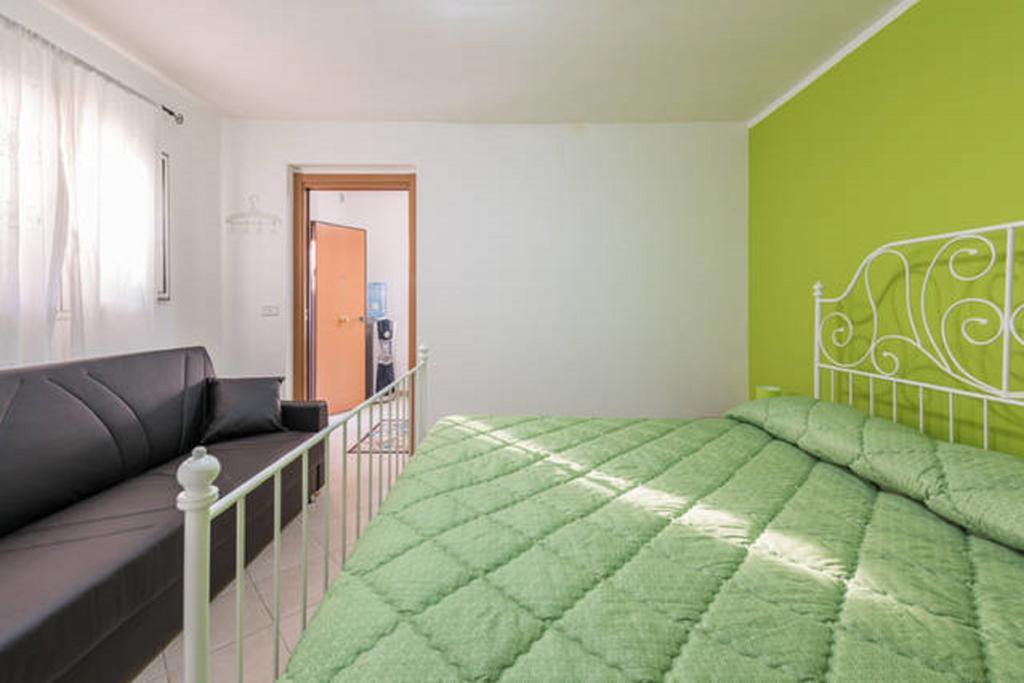 Appartement Al Cortile à Bari Extérieur photo