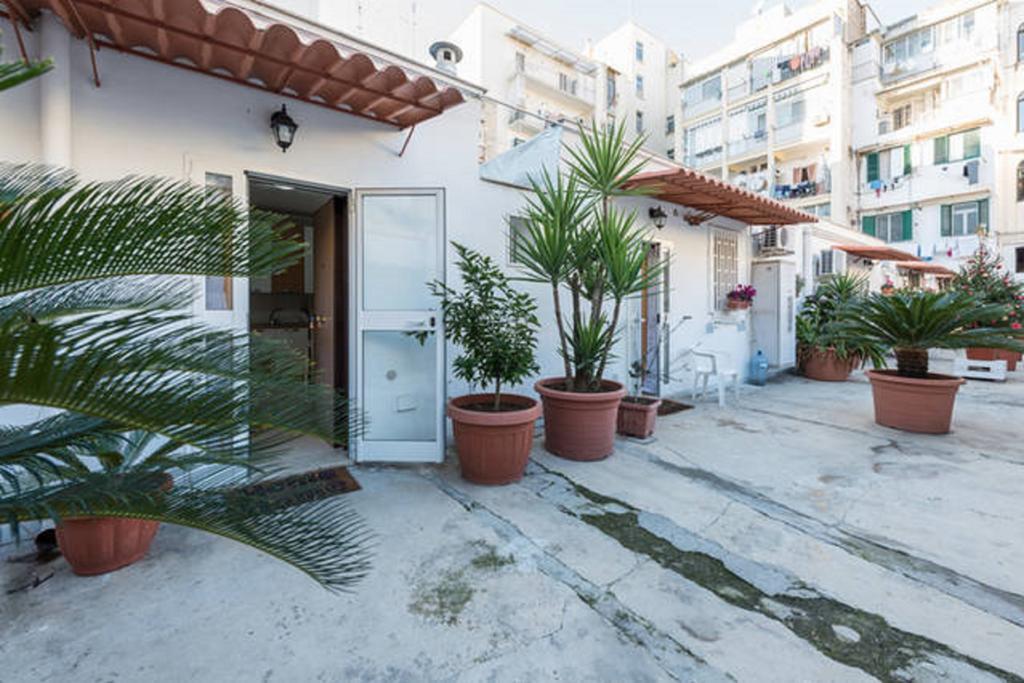 Appartement Al Cortile à Bari Extérieur photo