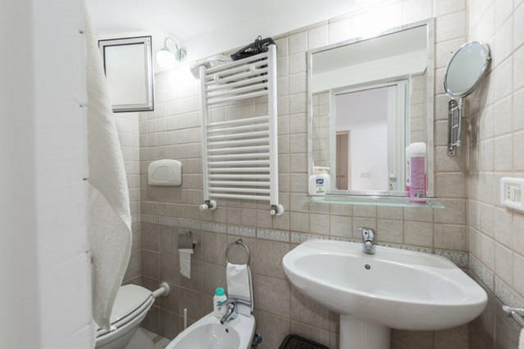 Appartement Al Cortile à Bari Extérieur photo
